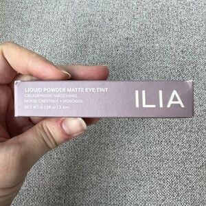 Ilia Liquid Powder Eye Tint in “Cork”